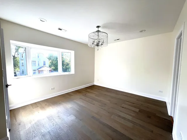 $395,000 | 5320 West Ohio Street, Chicago, IL 60644