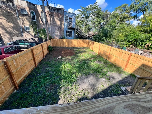 $395,000 | 5320 West Ohio Street, Chicago, IL 60644