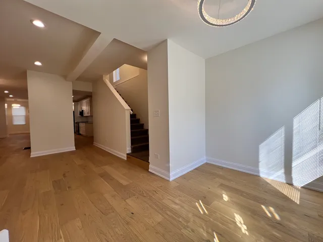 $395,000 | 5320 West Ohio Street, Chicago, IL 60644