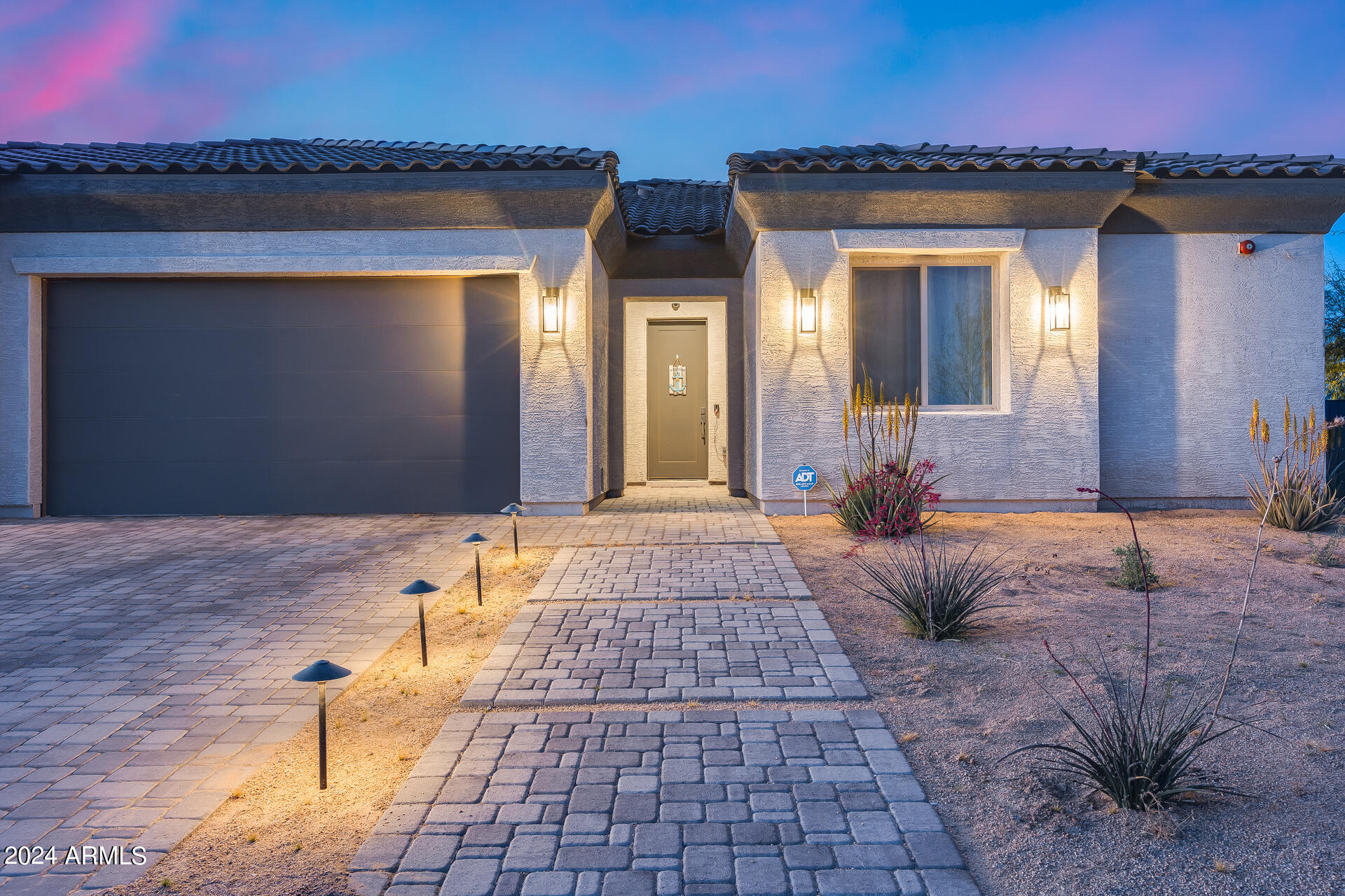 16272 West Peak View Road Surprise, AZ 85387 - Photo 34 of 110 Gallery Image 34