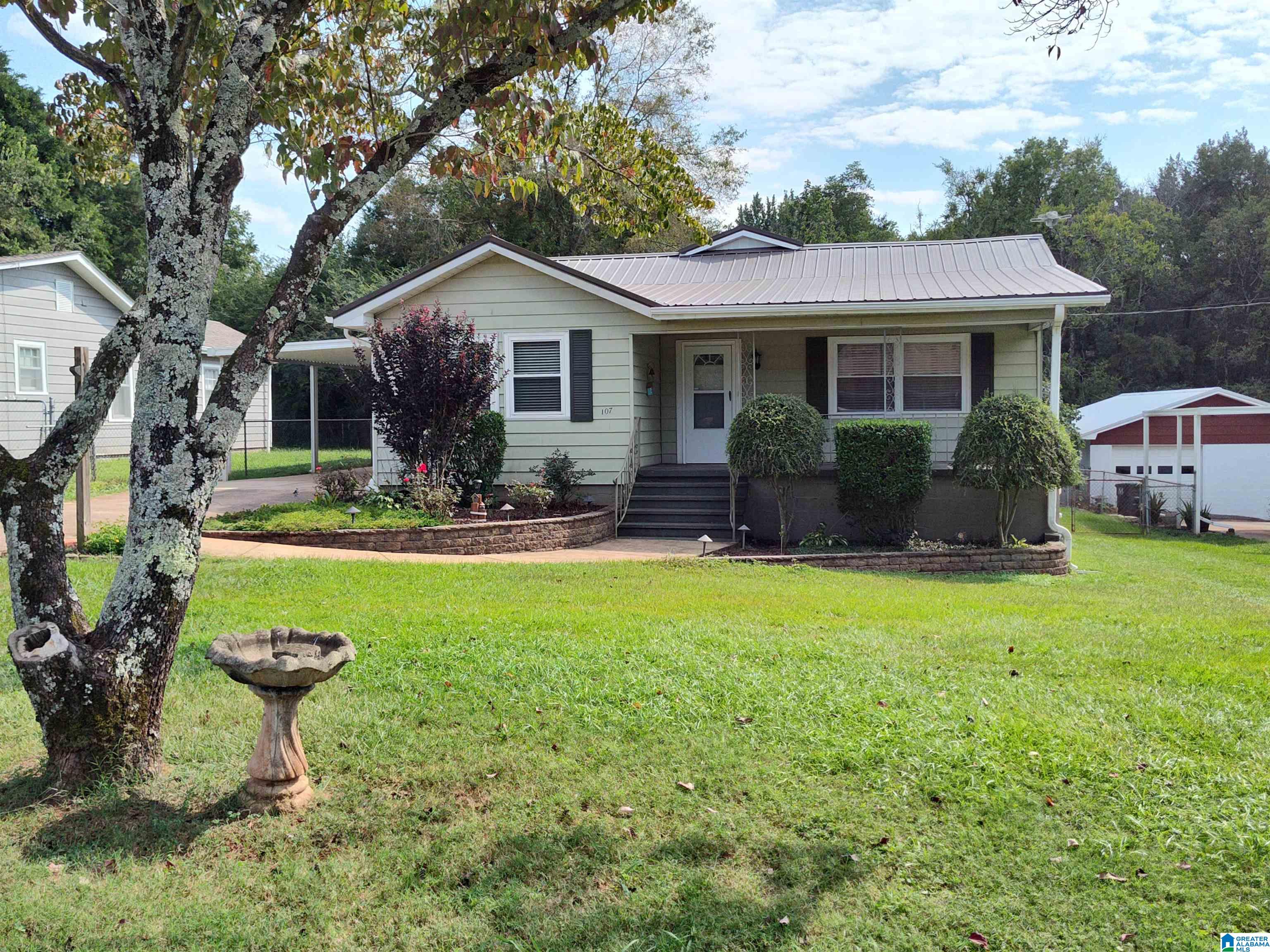 107 Virginia Drive Bessemer, AL 35023 - Photo 3 of 37