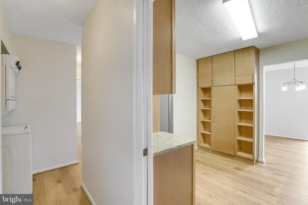 $2,700 | 2300 Pimmit Drive, Unit 308W, Falls Church, VA 22043