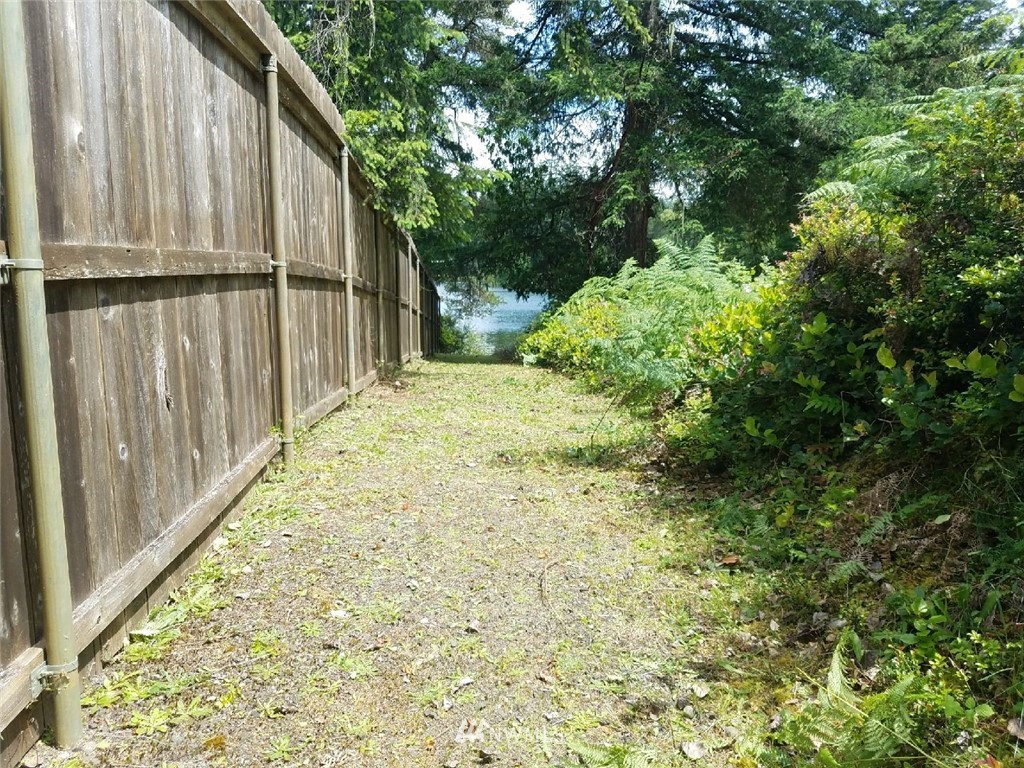 15555 Sidney Road Southwest Port Orchard, WA 98367 - Photo 31 of 32 Gallery Image 31