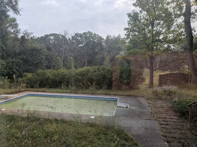 a view of a outdoor space