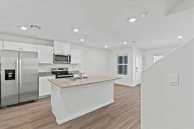 $2,000 | 1919 Stanza Vista Street, Henderson, NV 89044