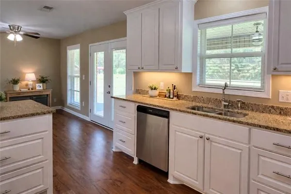 $315,000 | 1219 Hooper Road, Pineville, LA 71360