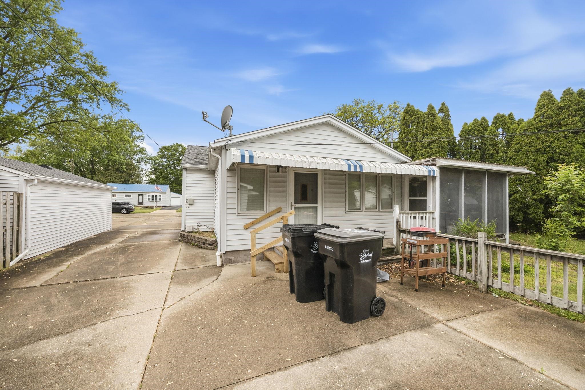 1647 Cleveland Street Beloit, WI 53511 - Photo 33 of 38