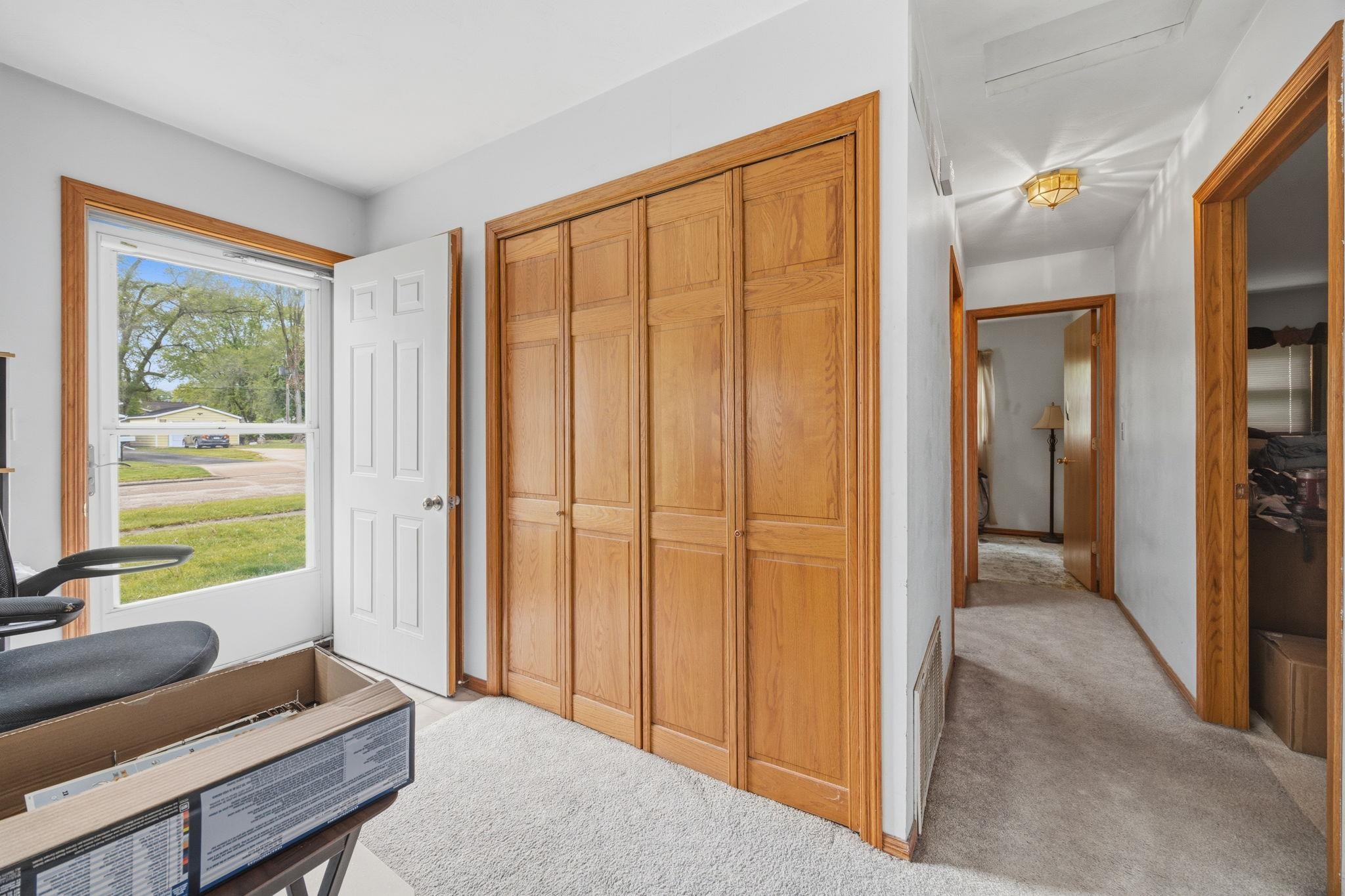 1647 Cleveland Street Beloit, WI 53511 - Photo 9 of 38