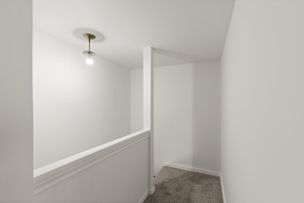 22 Taylor Street, Unit 1 Gloucester, MA 01930 - Photo 11 of 31 a view of small space