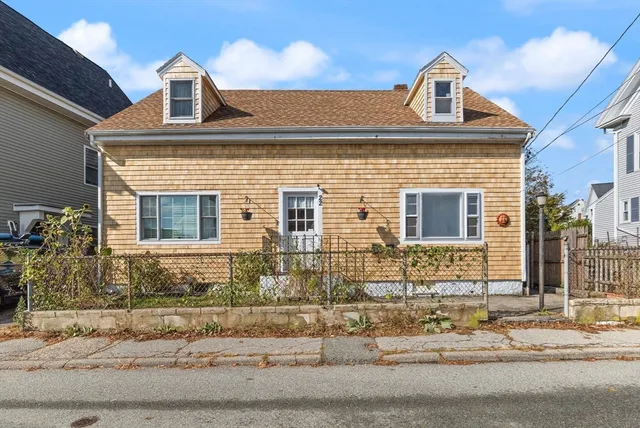 $291,000 | 22 Taylor Street, Unit 1, Gloucester, MA 01930