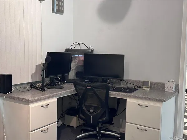 a view of workspace with workspace
