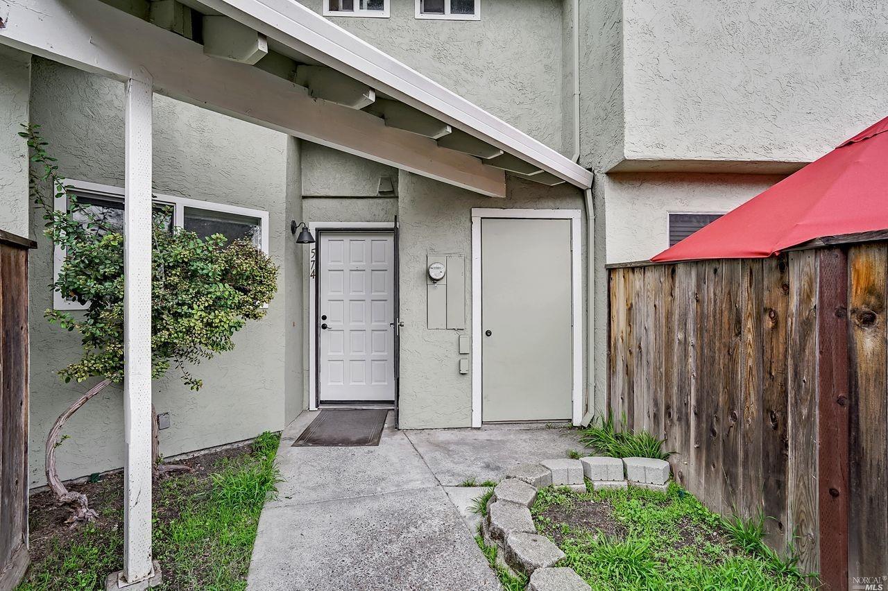 574 Racquet Club Circle Rohnert Park, CA 94928 - Photo 1 of 1 a backyard of a house