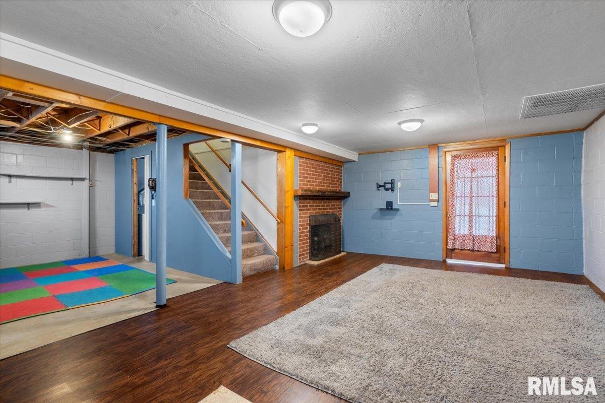 2732 South Welch Avenue Springfield, IL 62704 - Photo 23 of 36