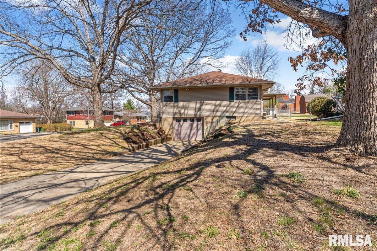 2732 South Welch Avenue Springfield, IL 62704 - Photo 27 of 36