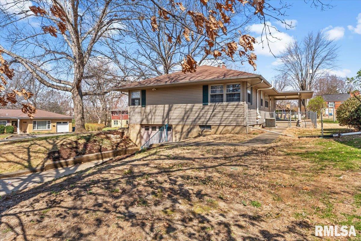 2732 South Welch Avenue Springfield, IL 62704 - Photo 28 of 36