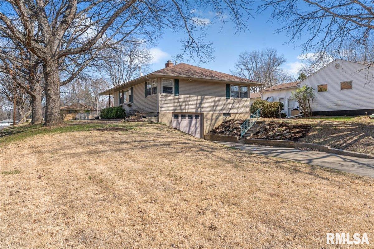 2732 South Welch Avenue Springfield, IL 62704 - Photo 35 of 36