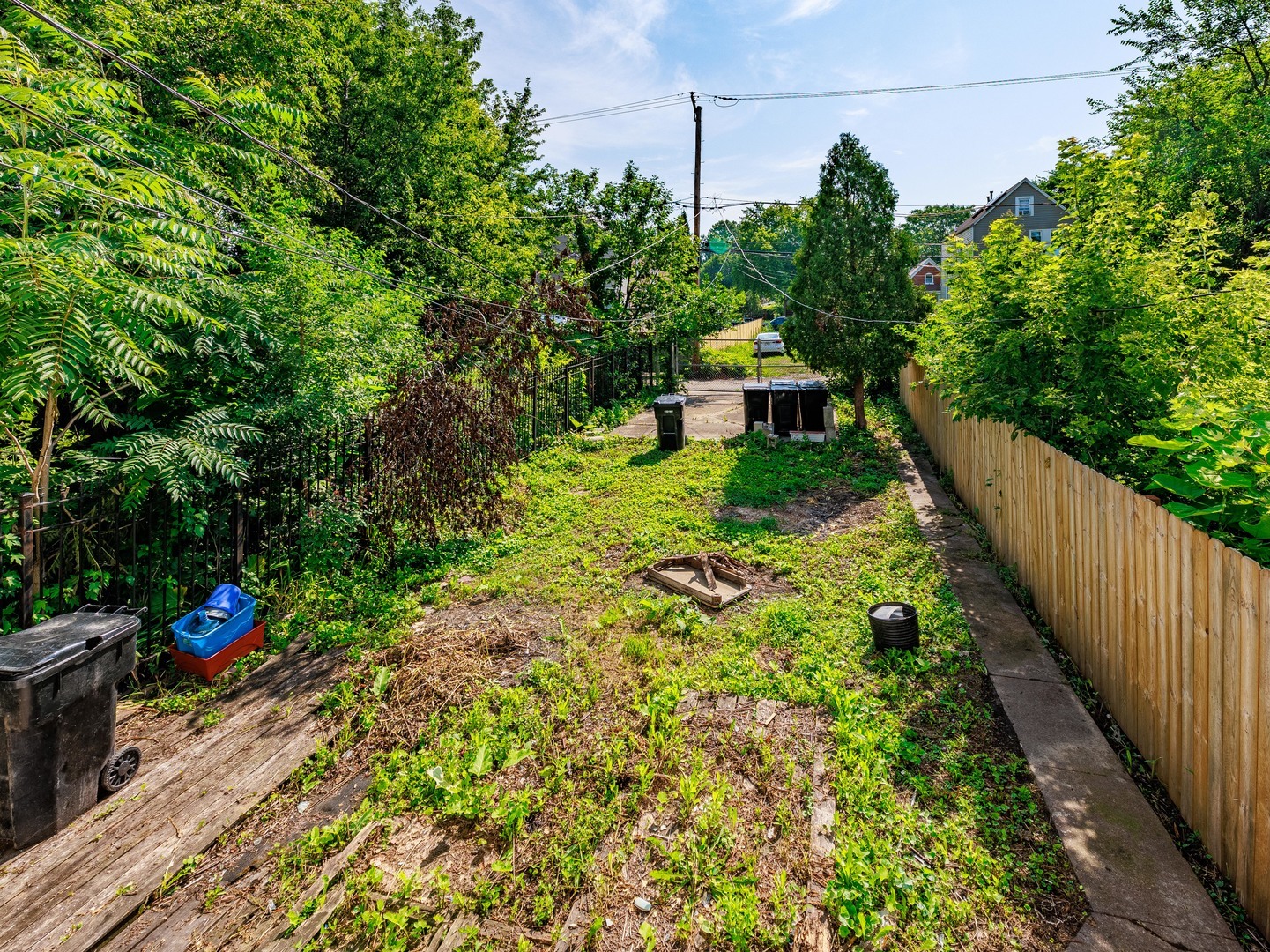 5225 South Wood Street Chicago, IL 60609 - Photo 12 of 14 a view of a backyard with pathway