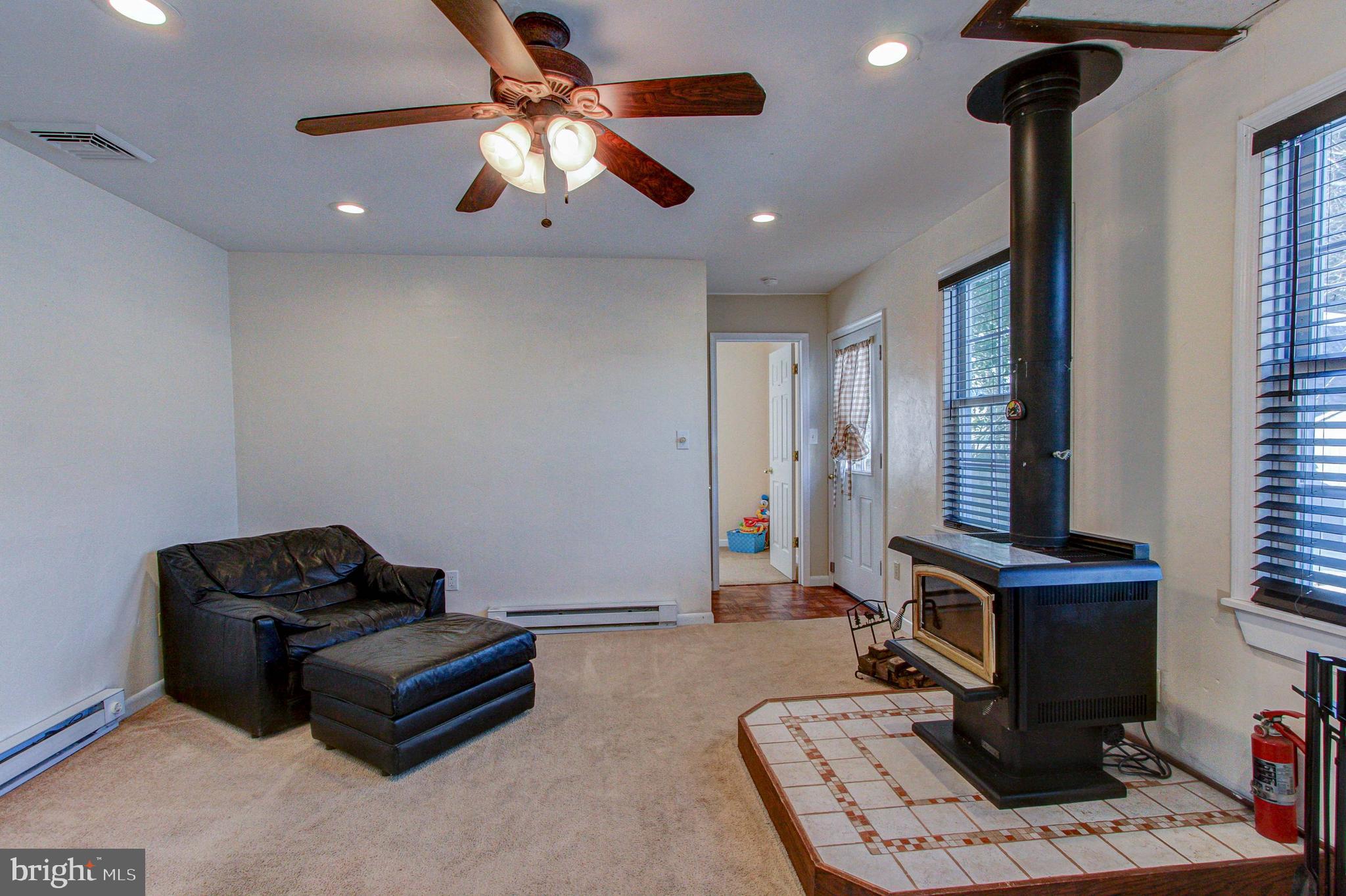 211 Newportville Road Croydon, PA 19021 - Photo 14 of 28 Family Room