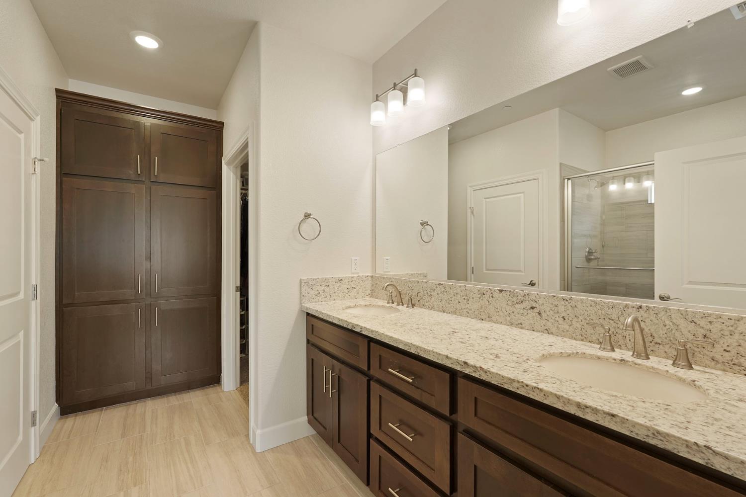 936 Hogan Road Galt, CA 95632 - Photo 29 of 34 Gallery Image 29