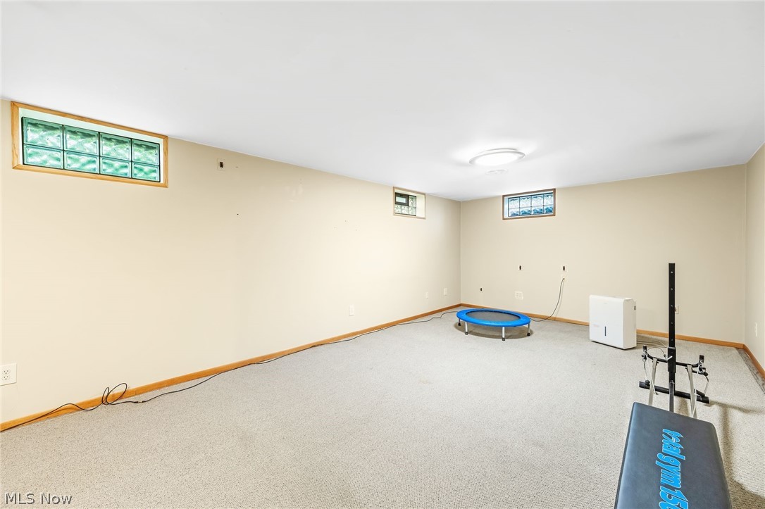 2315 Burnham Road Akron, OH 44333 - Photo 25 of 38