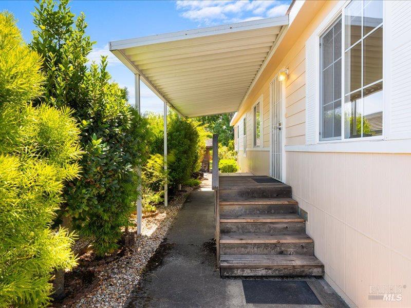 8173 Willow Street Windsor, CA 95492 - Photo 4 of 47