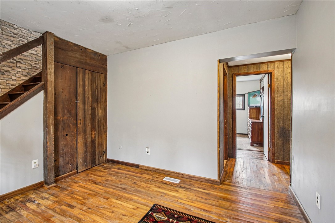 6910 Conesus Springwater Road Conesus, NY 14435 - Photo 20 of 30 Family room