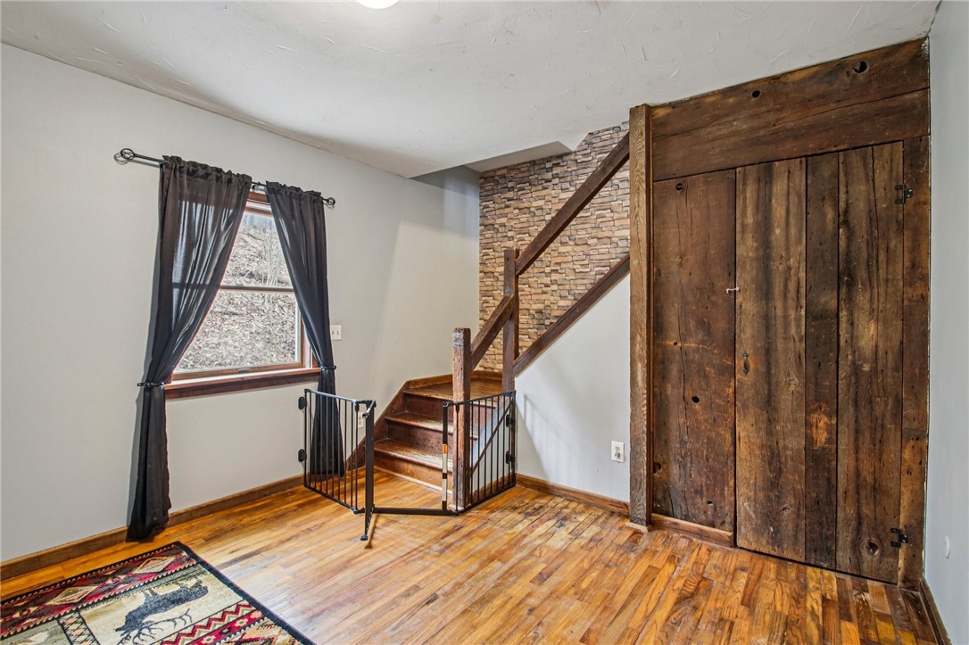 6910 Conesus Springwater Road Conesus, NY 14435 - Photo 21 of 30 Family Room