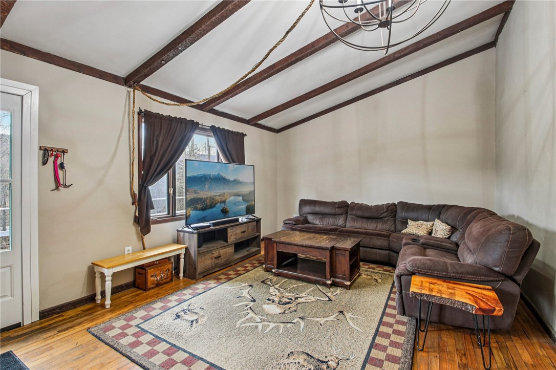 6910 Conesus Springwater Road Conesus, NY 14435 - Photo 4 of 30 Living room