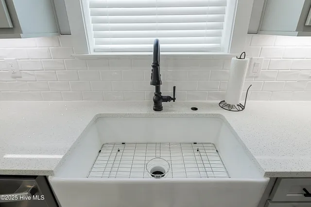 $575,000 | 1200 Moultrie Drive Northwest, Calabash, NC 28467