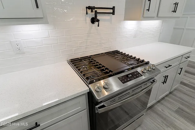 $575,000 | 1200 Moultrie Drive Northwest, Calabash, NC 28467