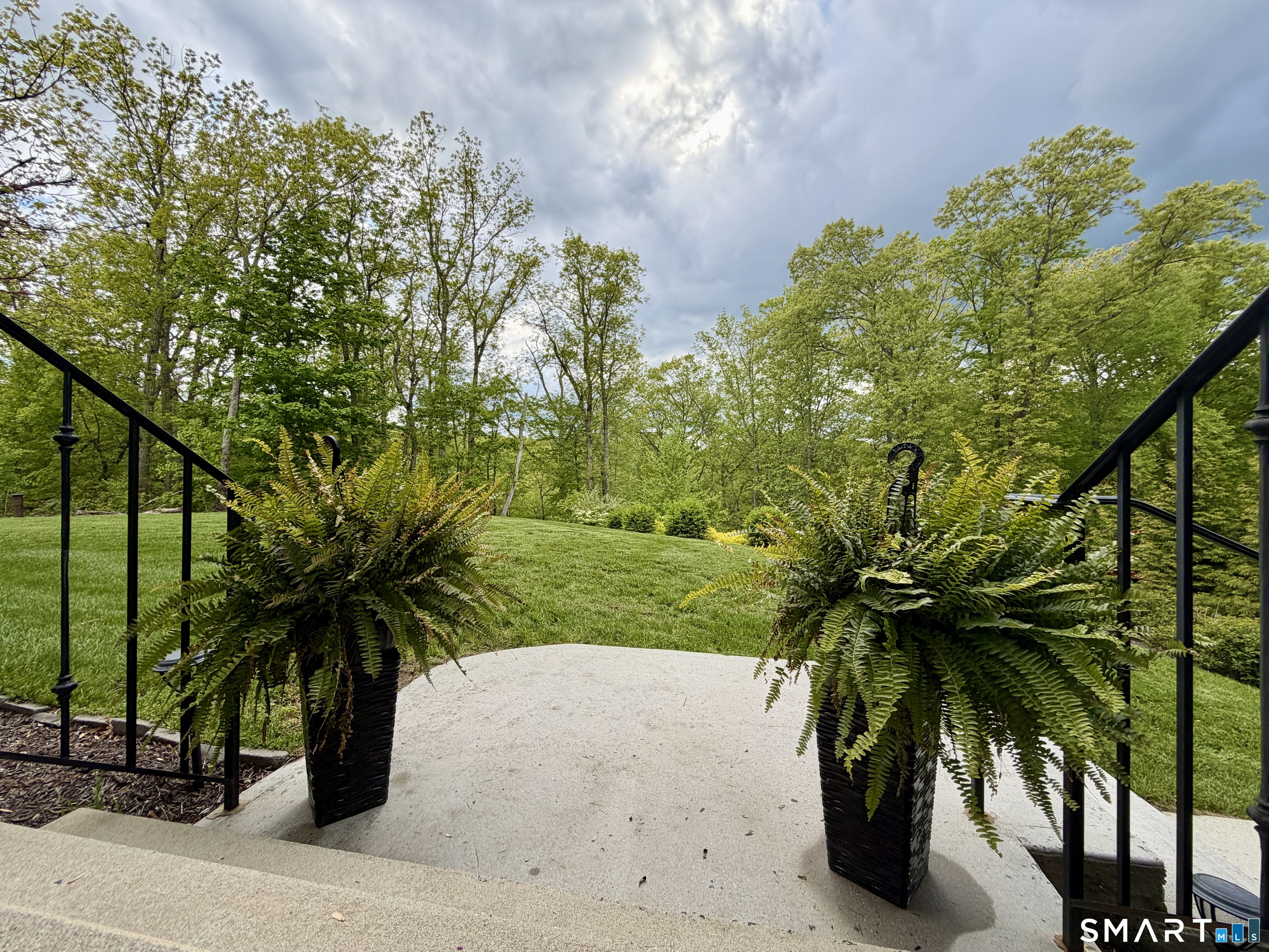 7 Jet Brook Road Newtown, CT 06470 - Photo 32 of 39