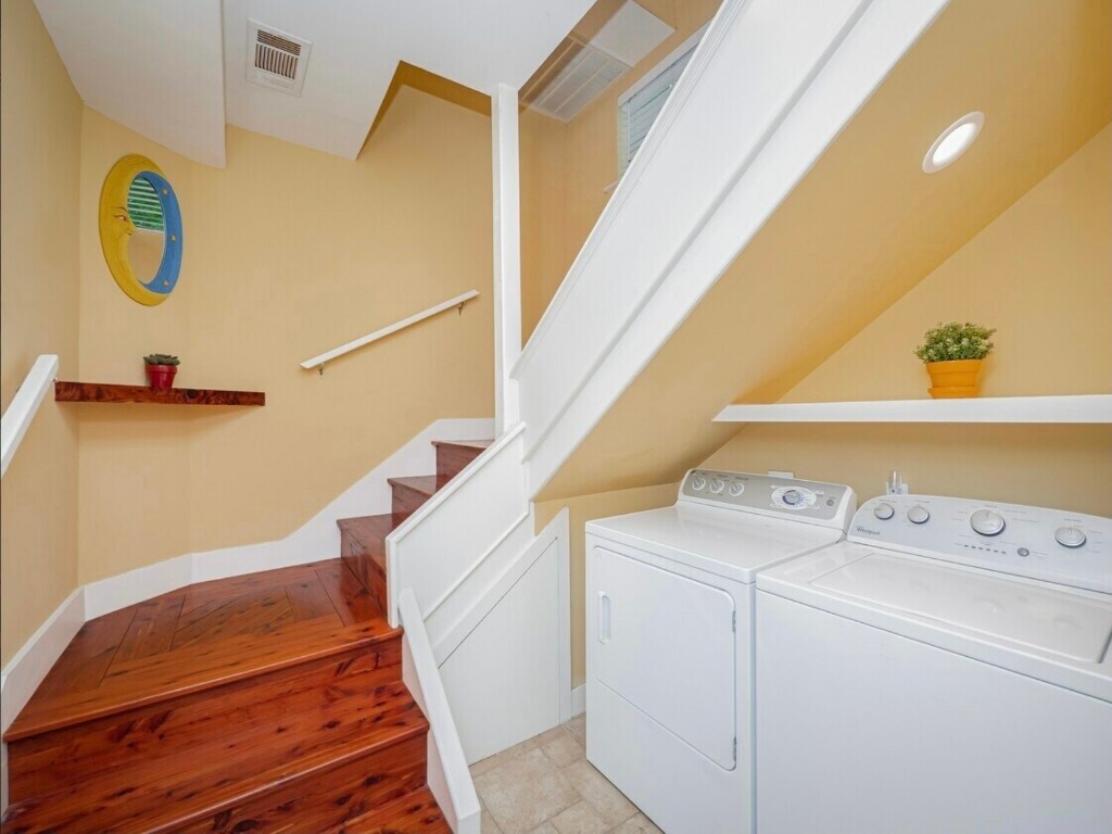 1159 Navasota Street Austin, TX 78702 - Photo 20 of 23 a utility room with dryer and washer