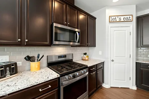 $585,000 | 3413 Longleaf Estates Drive, Raleigh, NC 27616