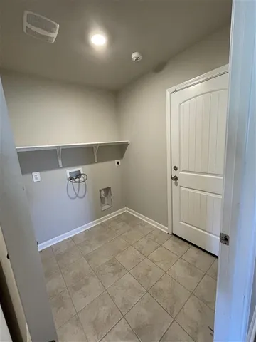 $240,000 | 920 St James Drive, Lake Charles, LA 70611