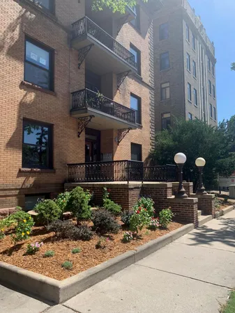 $1,695 | 1401 Willow Street, Unit 8, Minneapolis, MN 55403