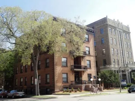 $1,695 | 1401 Willow Street, Unit 8, Minneapolis, MN 55403