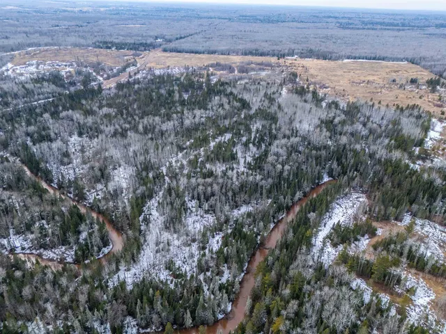 $459,900 | 772-xx Lois Lane, Port Wing, WI 54865