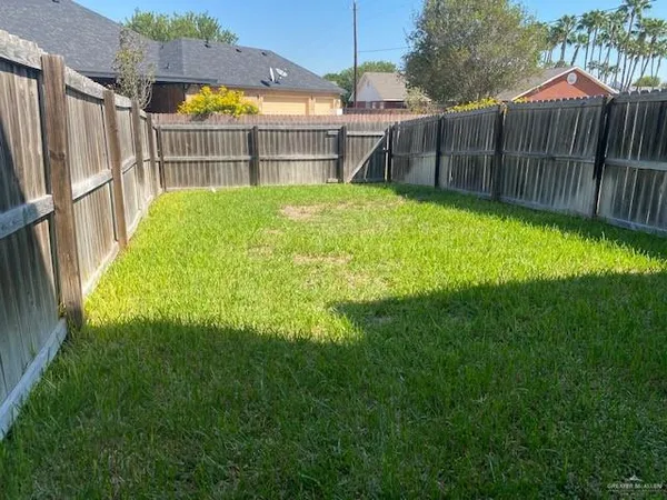 $1,550 | 3920 West Daffodil Avenue, McAllen, TX 78501