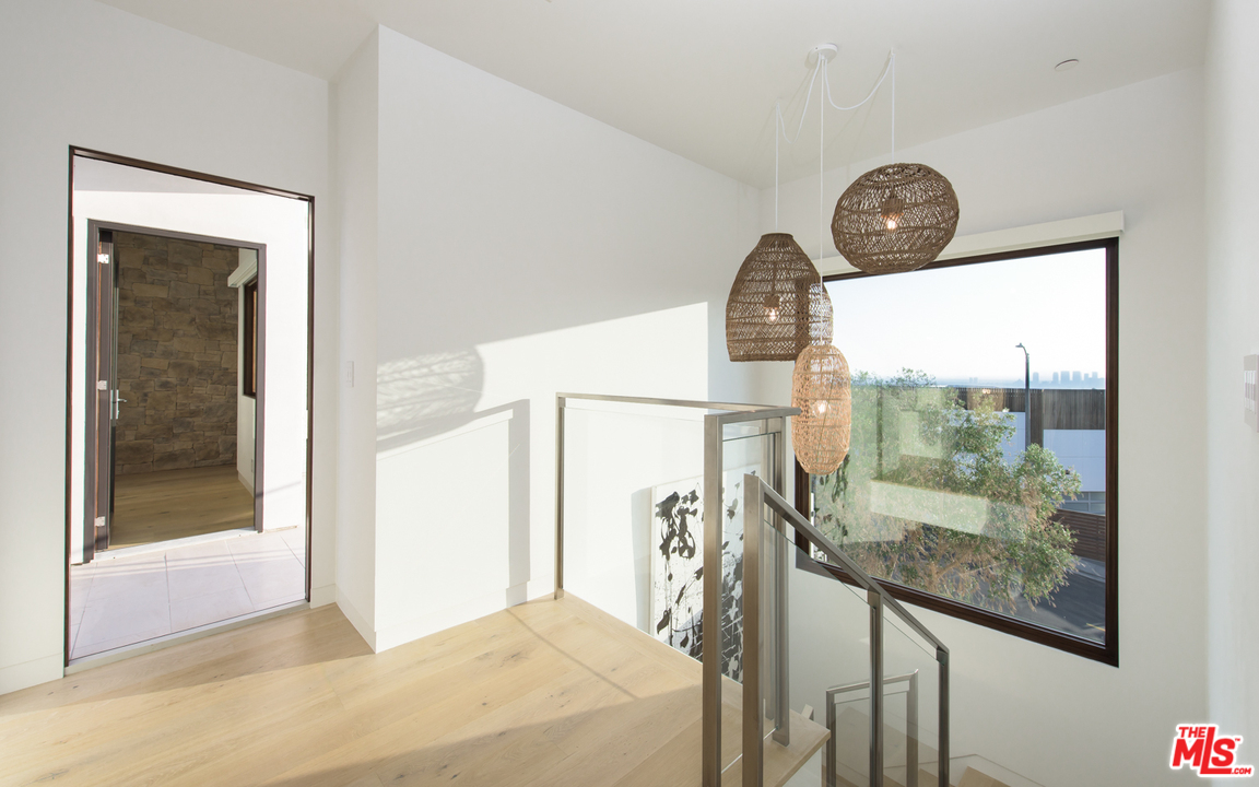 7829 Electra Drive Los Angeles, CA 90046 - Photo 22 of 36