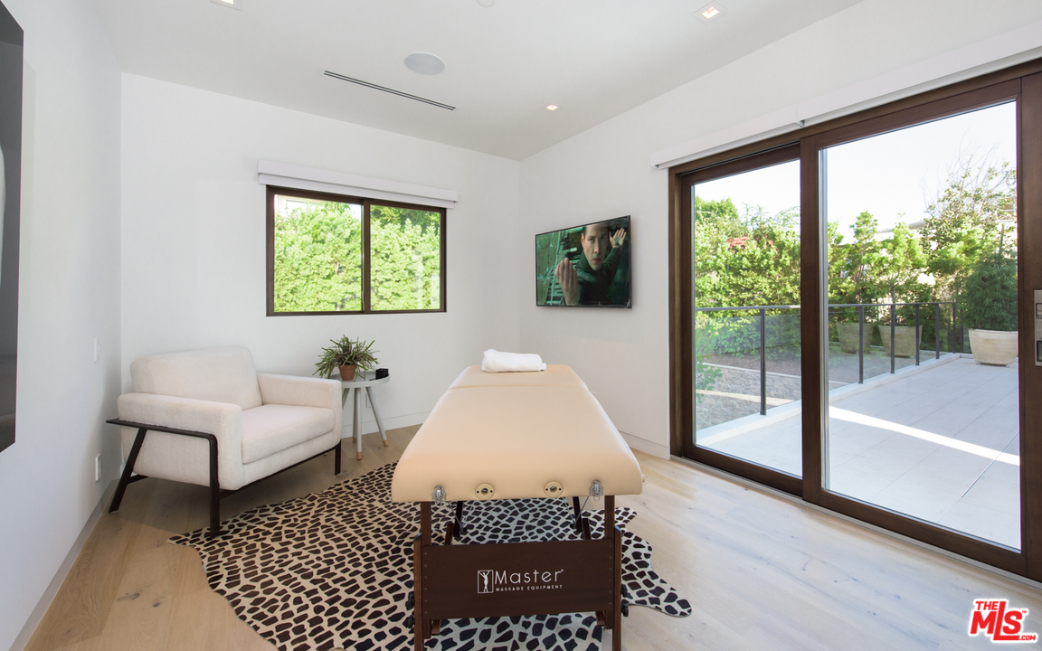 7829 Electra Drive Los Angeles, CA 90046 - Photo 28 of 36