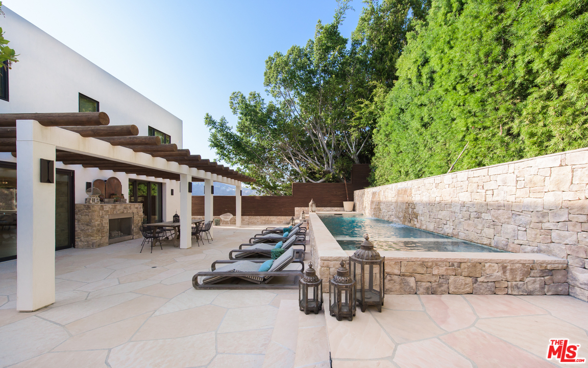 7829 Electra Drive Los Angeles, CA 90046 - Photo 32 of 36