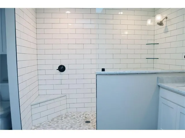 $2,400 | 923 Felicia Lane, Arlington, TX 76017