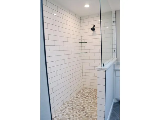 $2,400 | 923 Felicia Lane, Arlington, TX 76017