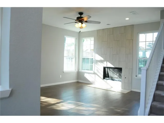 $2,400 | 923 Felicia Lane, Arlington, TX 76017