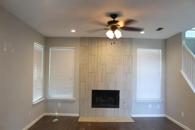 $2,400 | 923 Felicia Lane, Arlington, TX 76017