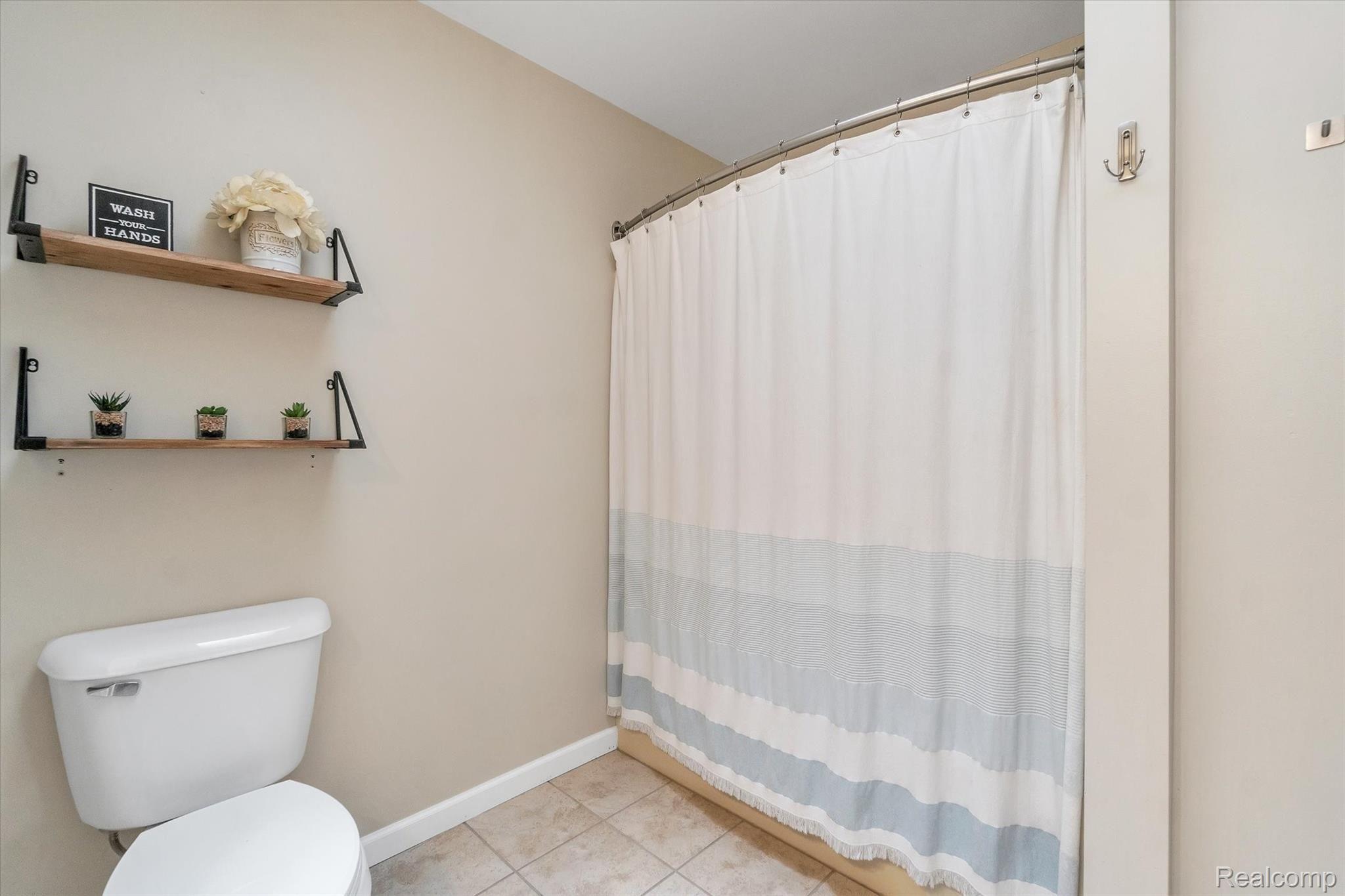 7264 Lobdell Road Linden, MI 48451 - Photo 22 of 41 19-7264-Lobdell-Rd-WindowStill-Real-Estate-Photography-33.jpg