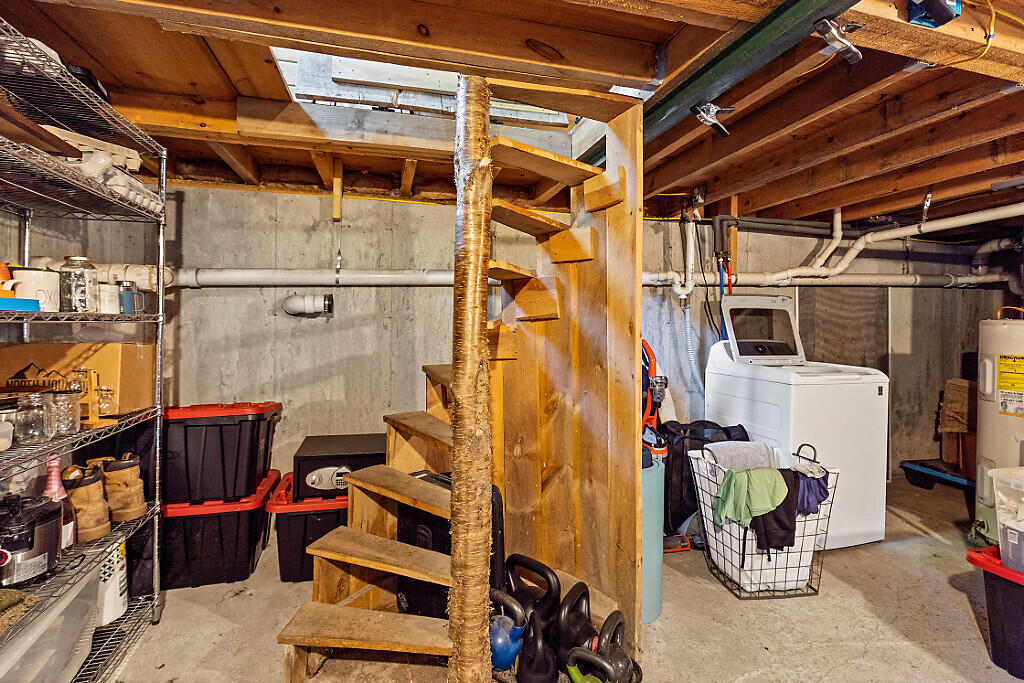 230 Old Meetinghouse Road Porter, ME 04068 - Photo 25 of 36 32_BP5A0096_DxO_mls