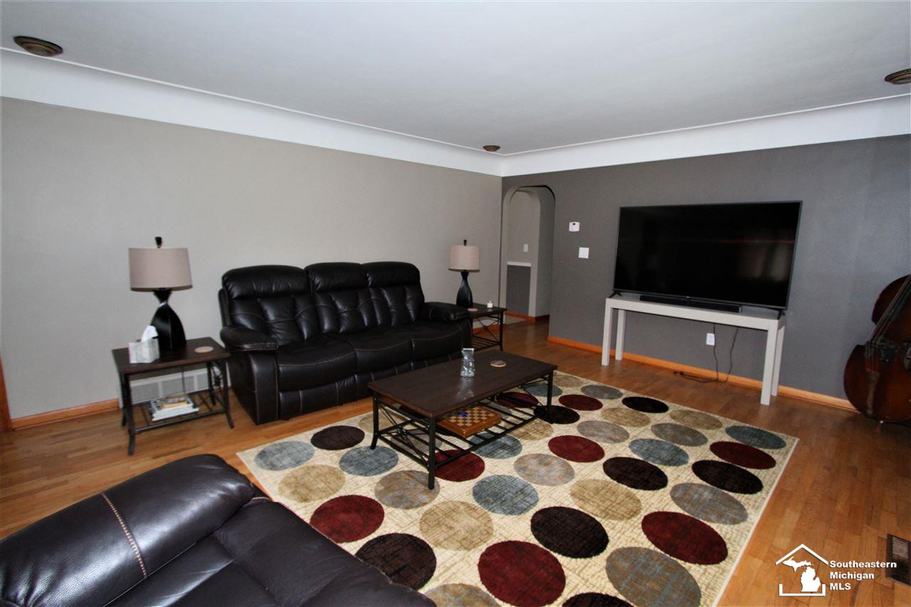 13100 Briar Hill Road Carleton, MI 48117 - Photo 17 of 28