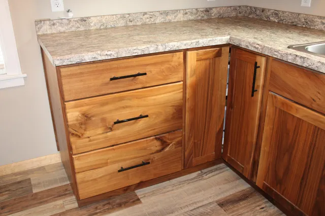 $152,500 | 118 Crocker Avenue North, Thief River Falls, MN 56701