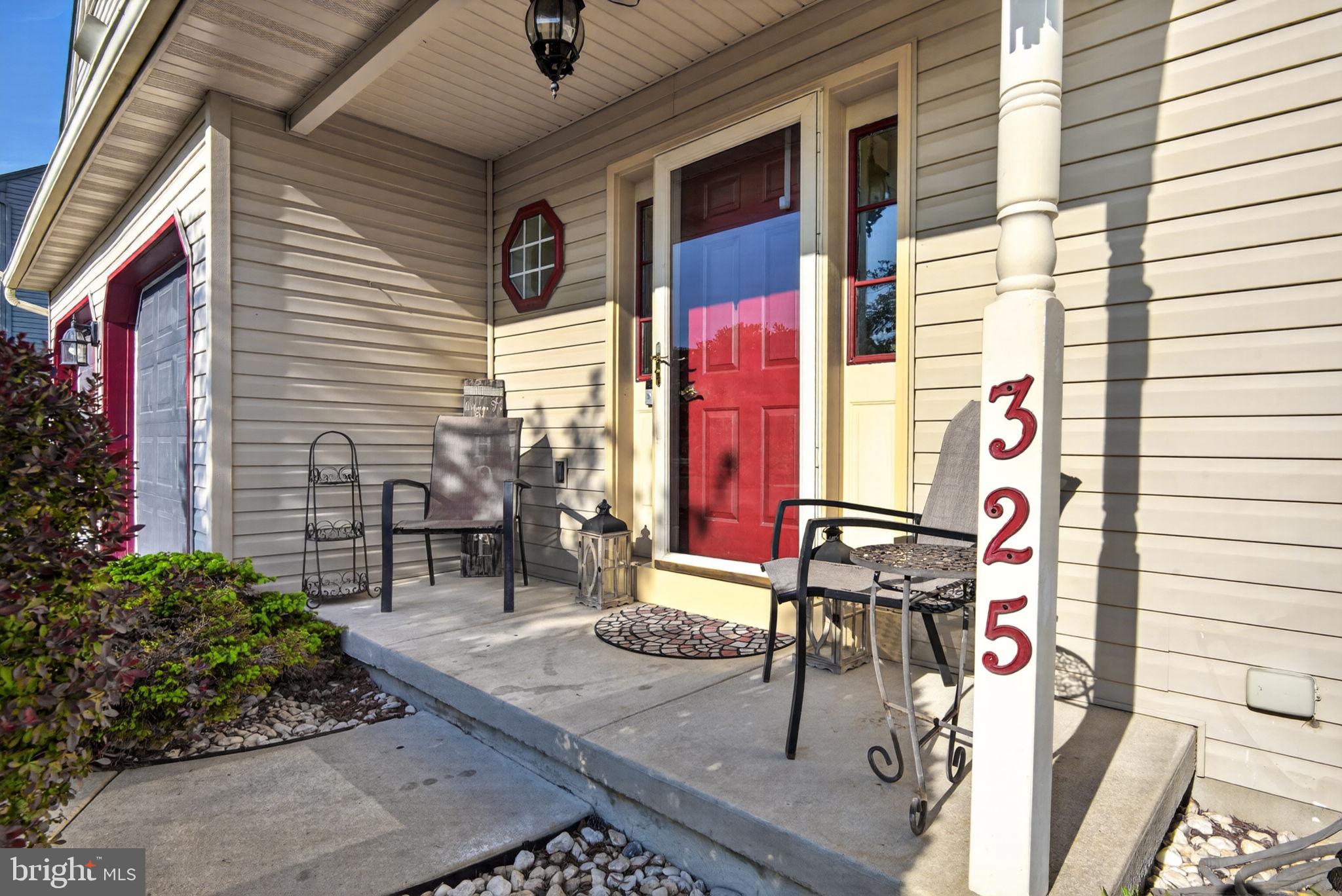 325 Olde Hickory Road Mount Wolf, PA 17347 - Photo 4 of 42 Gallery Image 4